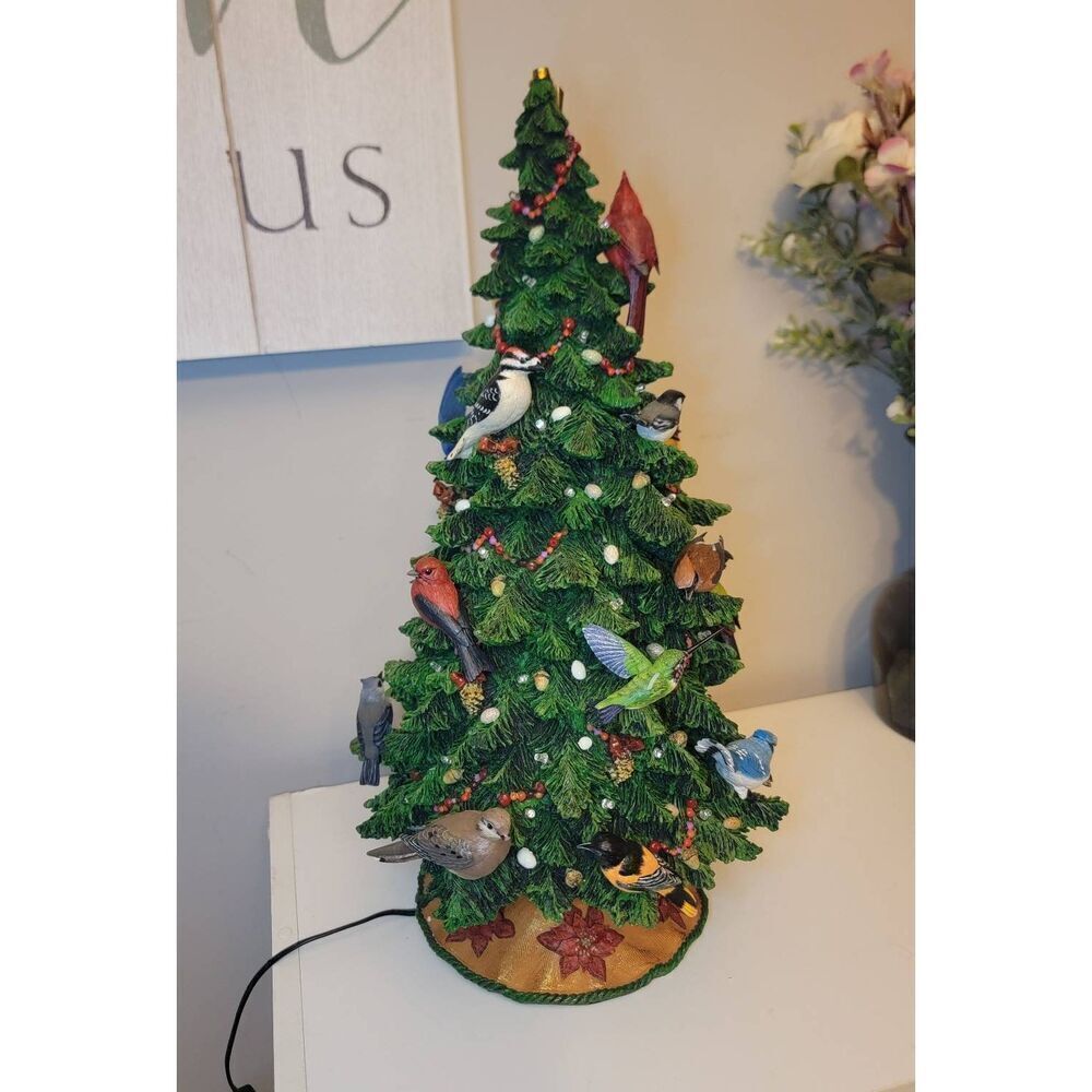 Danbury Mint Miniature Birds Watcher Lighted Christina Tree